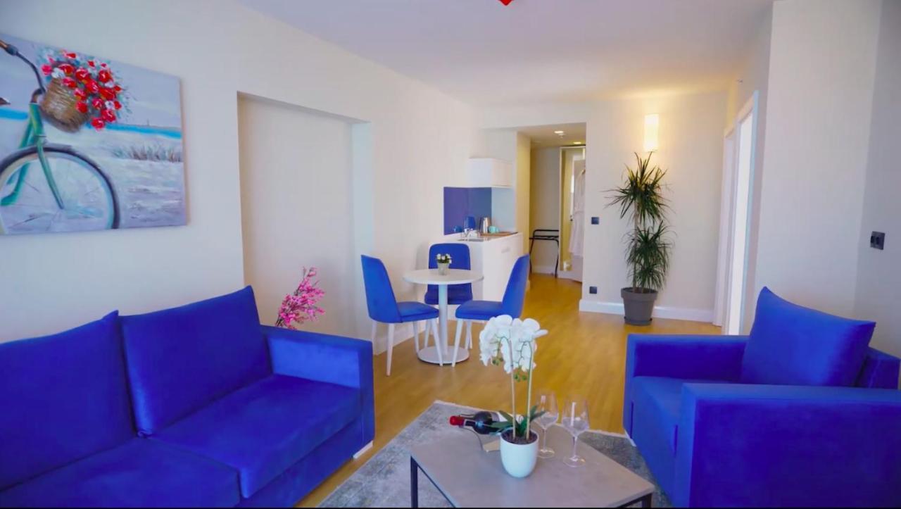 Aparthotel For Batumi Orbi City Kültér fotó