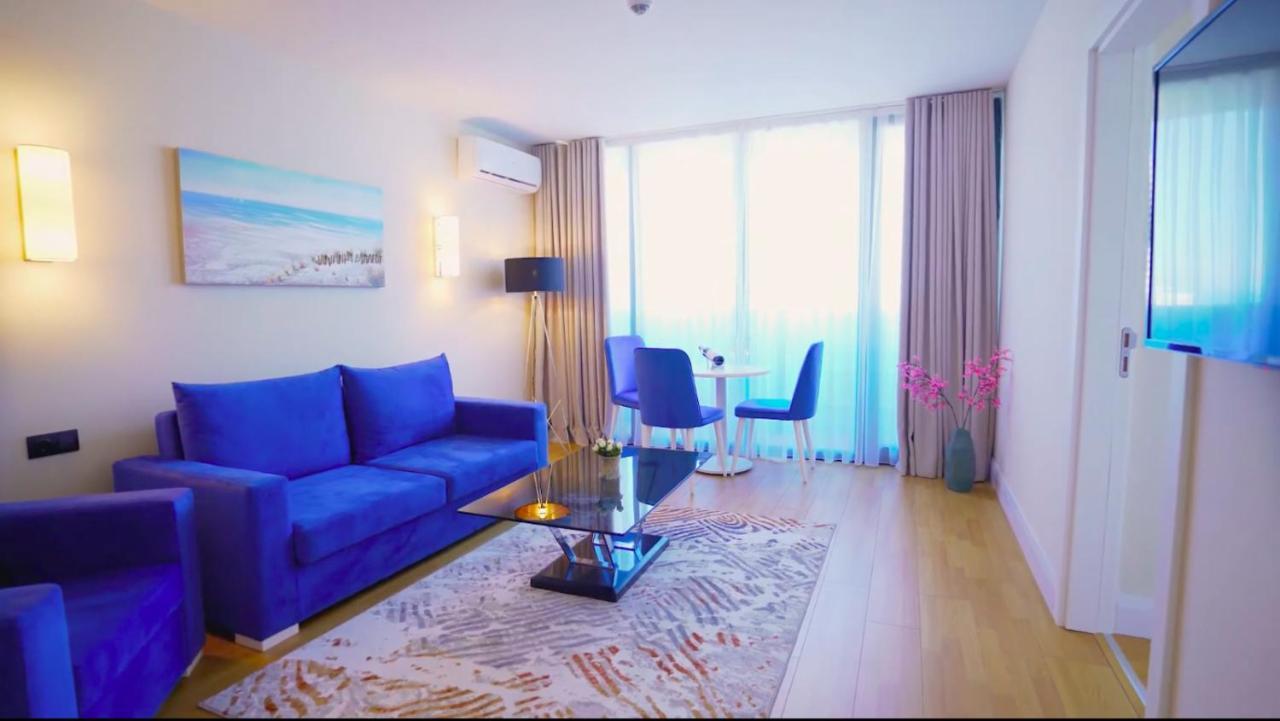 Aparthotel For Batumi Orbi City Kültér fotó