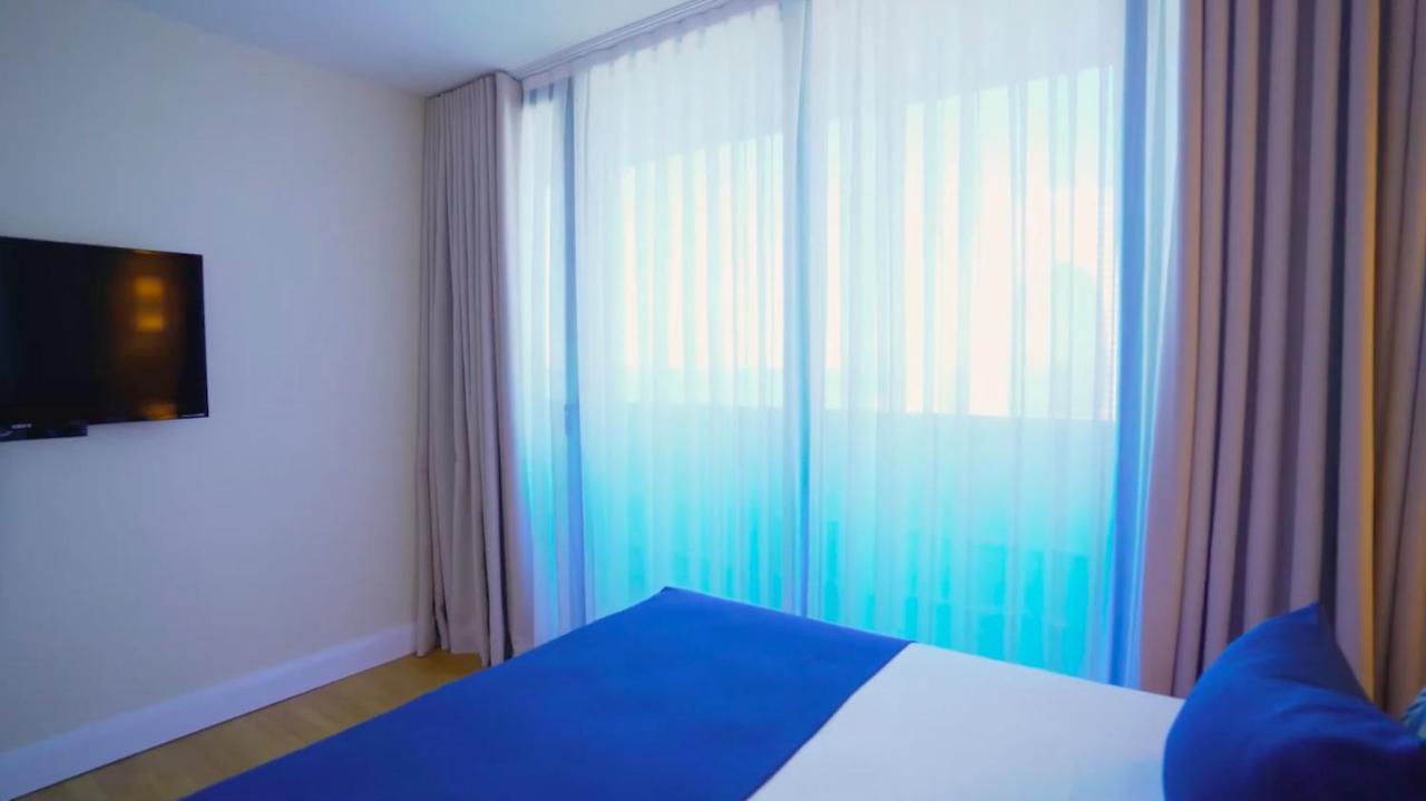 Aparthotel For Batumi Orbi City Kültér fotó